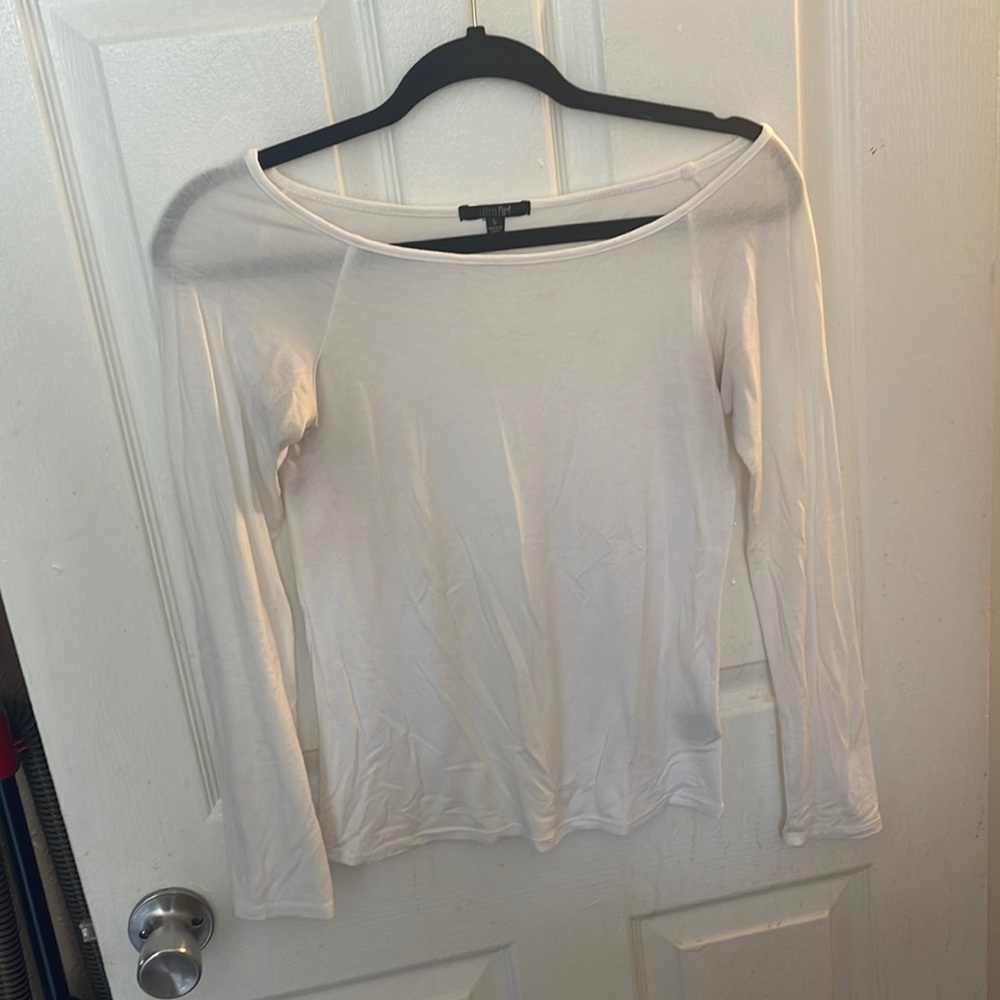 White long sleeve tee